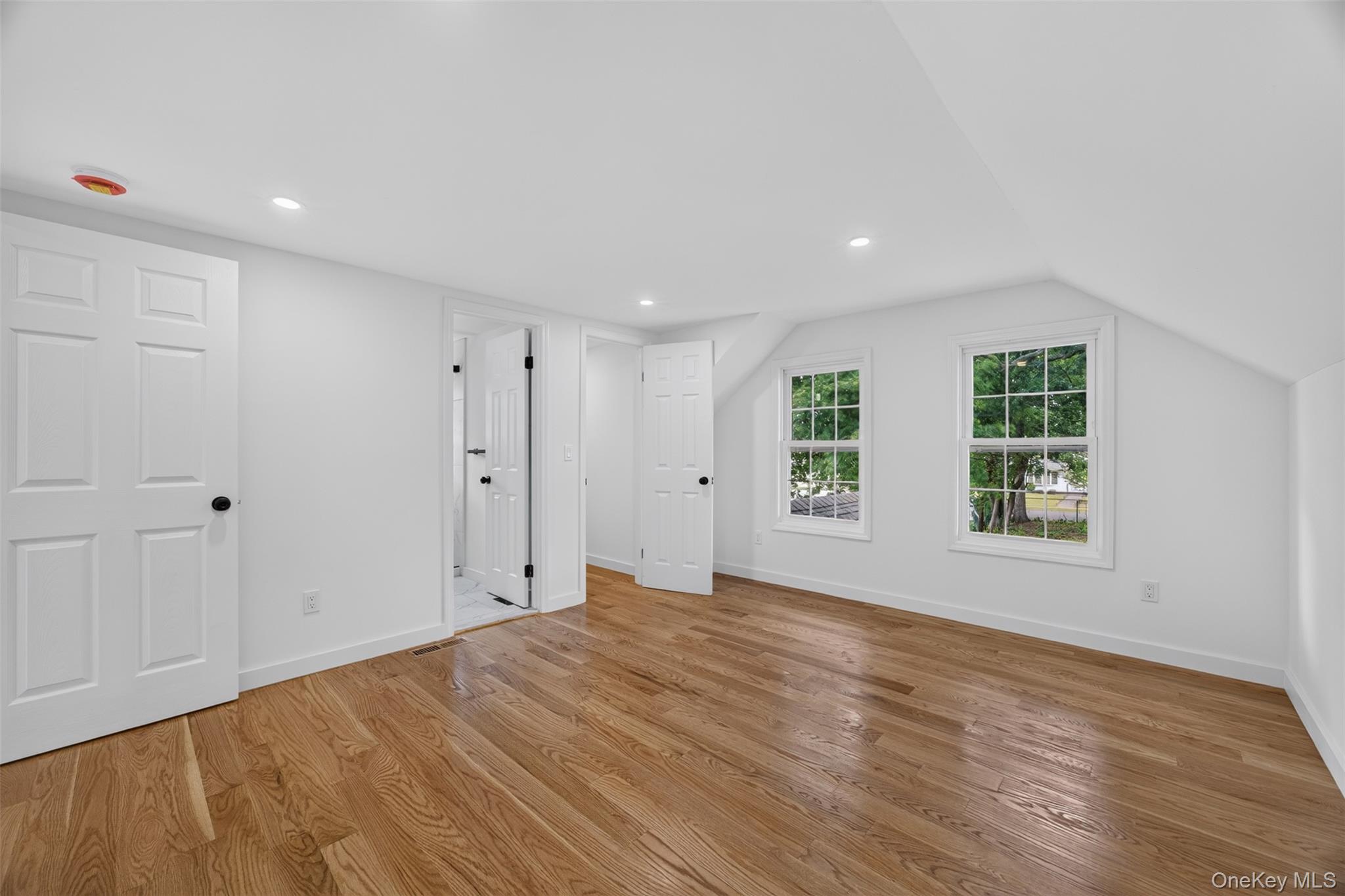 33 Carol Street – For Sale photo 19