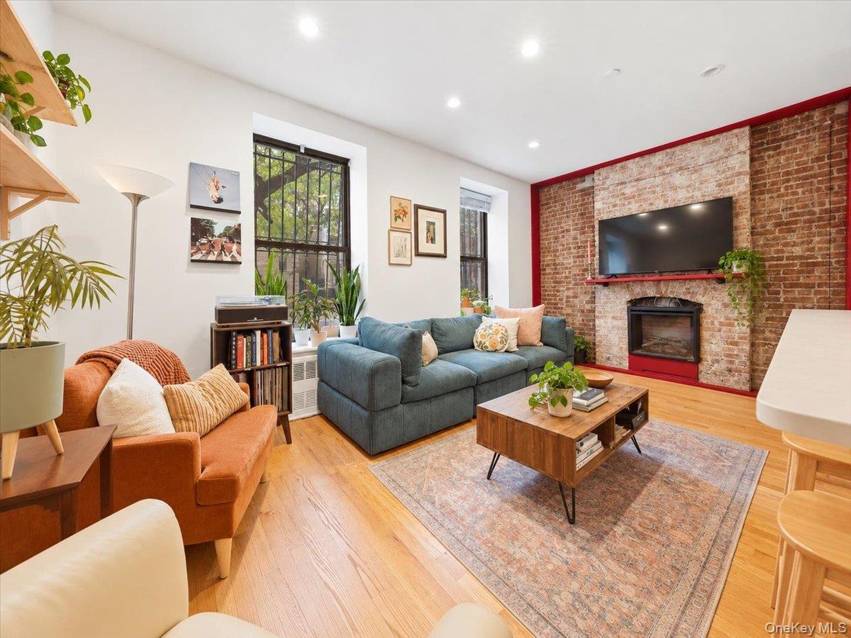 51 W 106th St New York, Unit 1A photo 2
