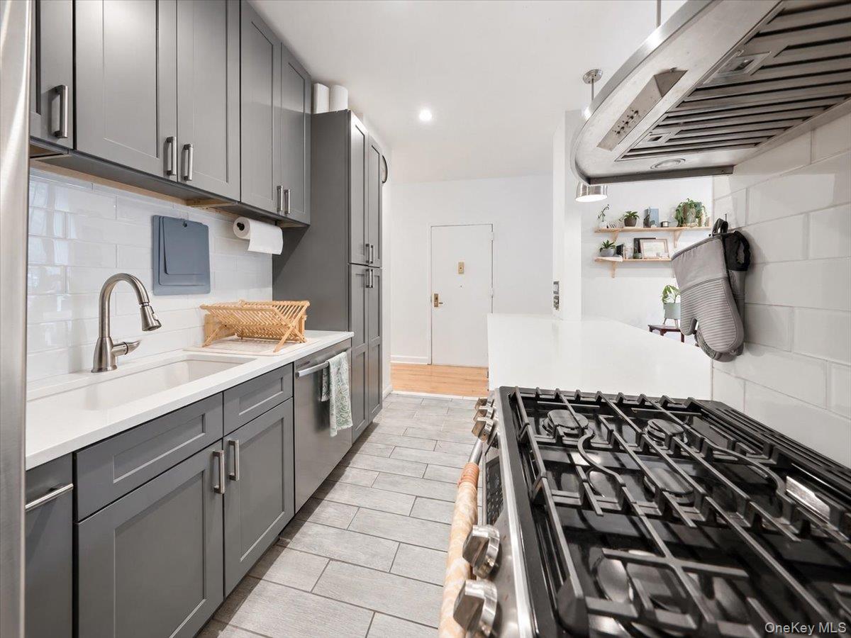 51 W 106th St New York, Unit 1A photo 6