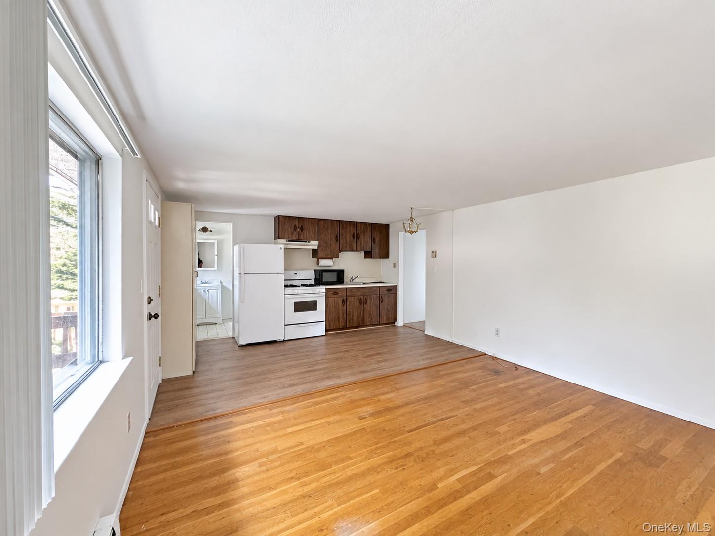 33 Talmadge Drive – For Rent photo 4