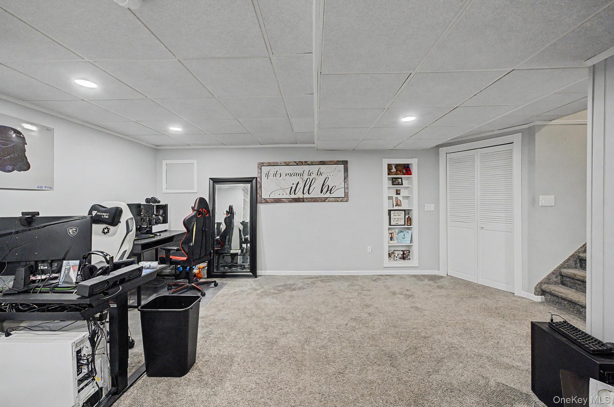 15 Winnecomac Circle – For Sale photo 35