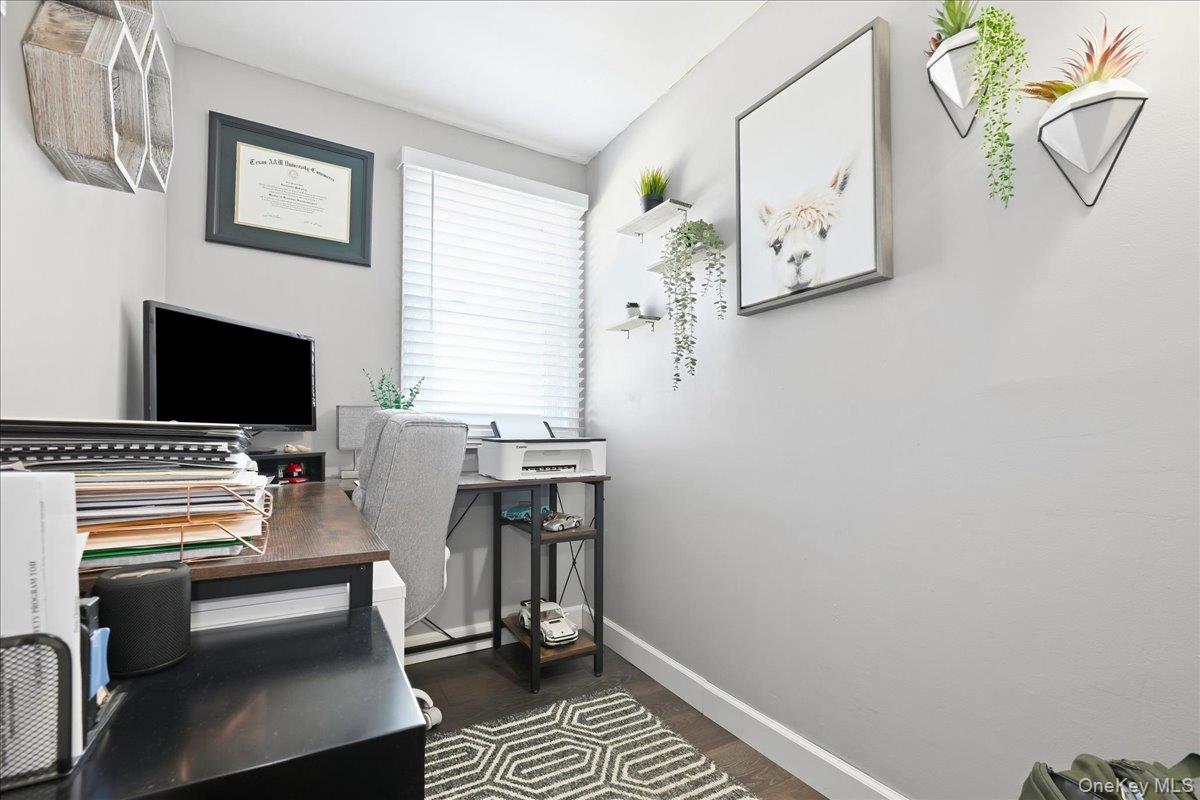293 Roosevelt Avenue – For Sale photo 17