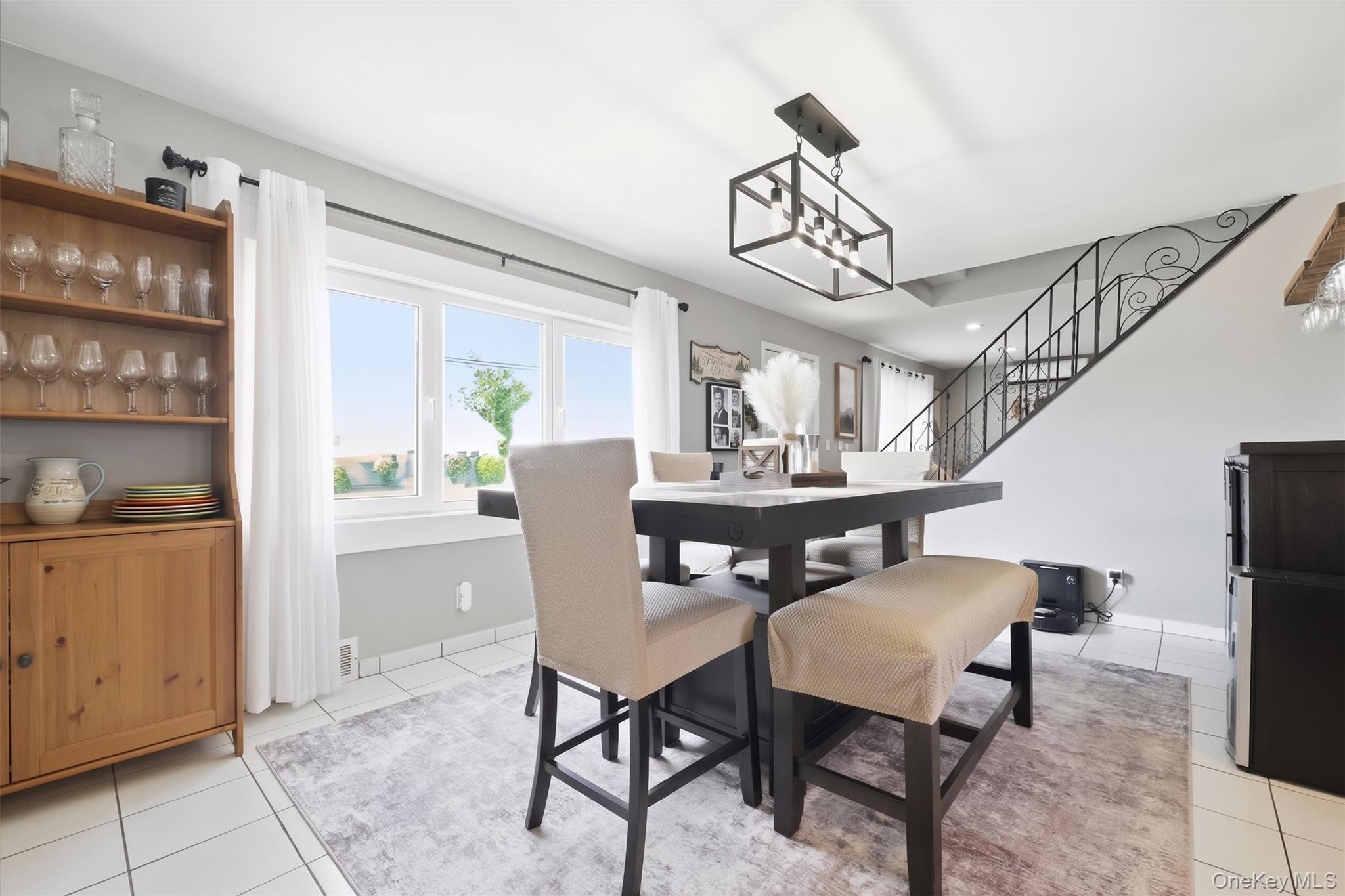 293 Roosevelt Avenue – For Sale photo 9