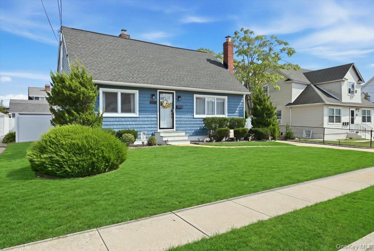 293 Roosevelt Avenue