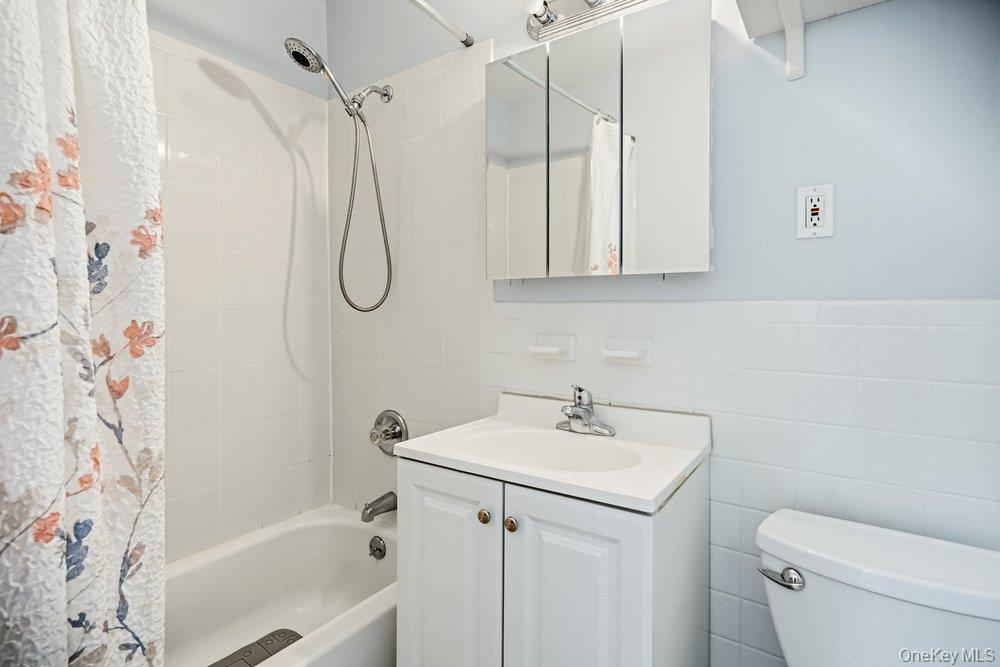 460 Old Town Road, Unit 27L photo 20
