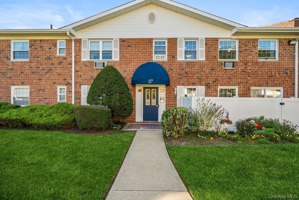 460 Old Town Road, Unit 27L photo 5