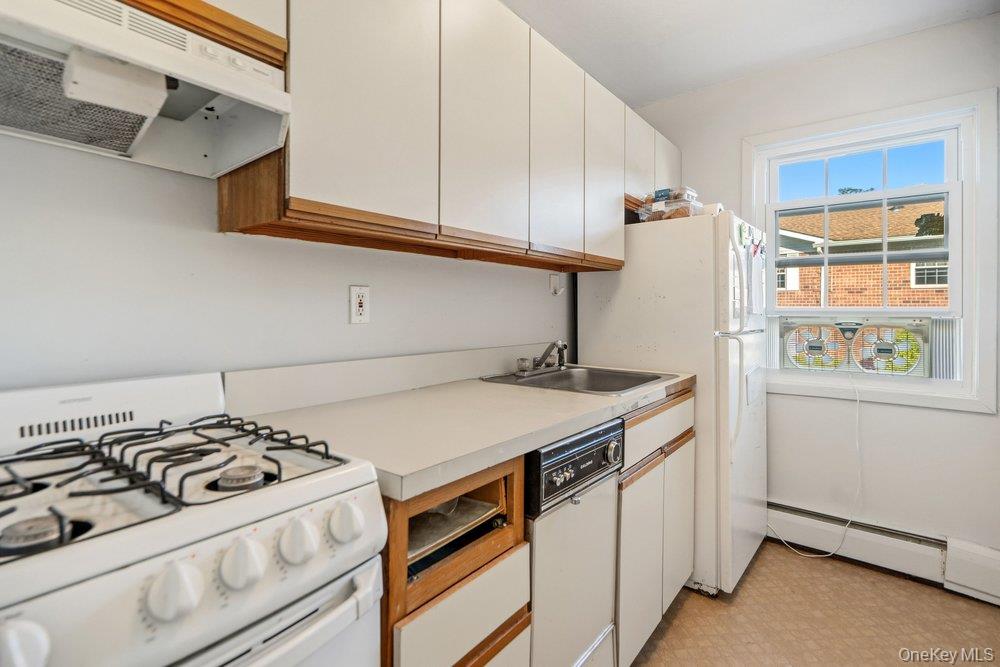 460 Old Town Road, Unit 27L photo 14
