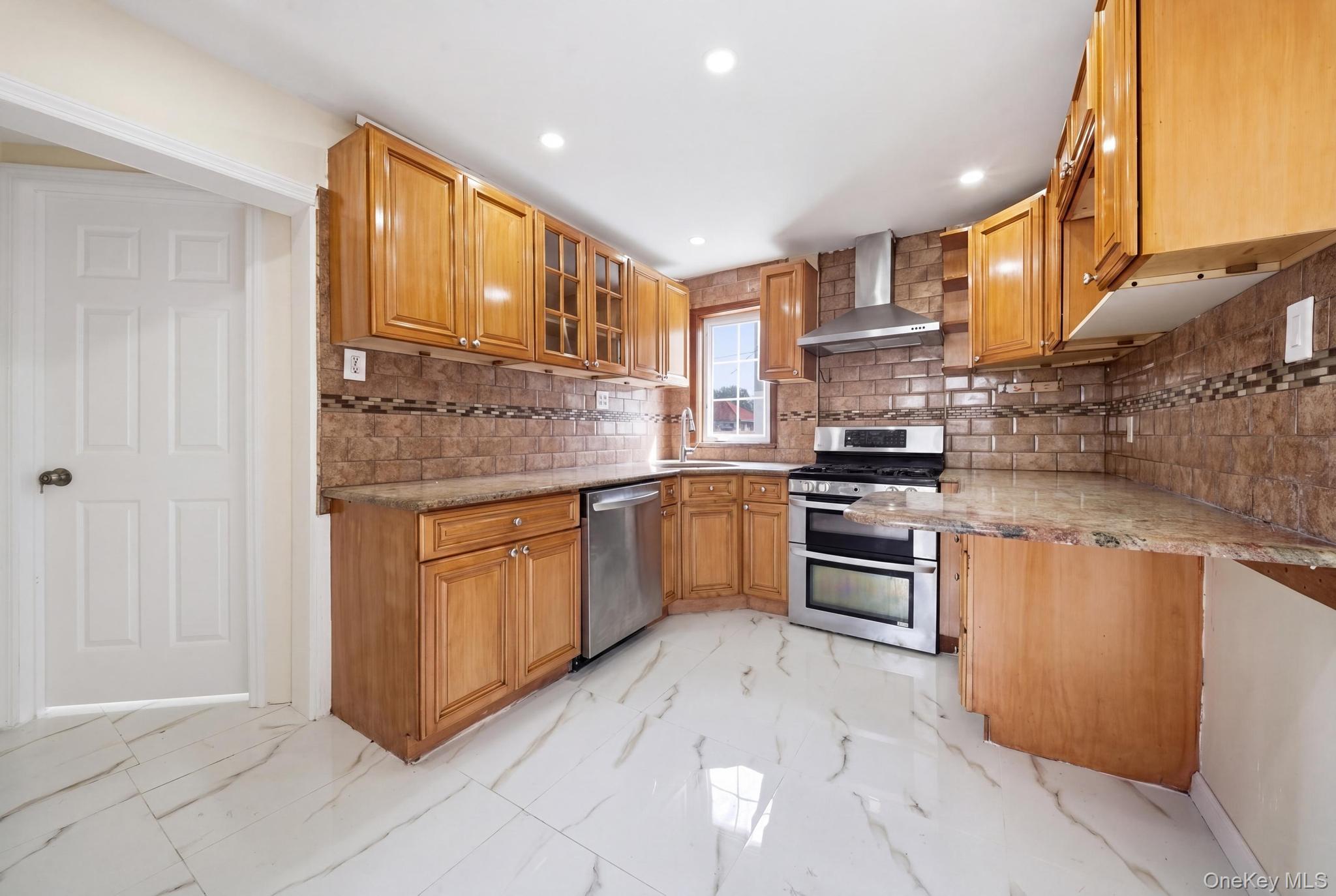 21615 113th Avenue – For Sale photo 6