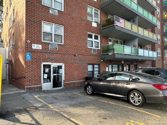 1841 Central Park Avenue, Unit 11F photo 23