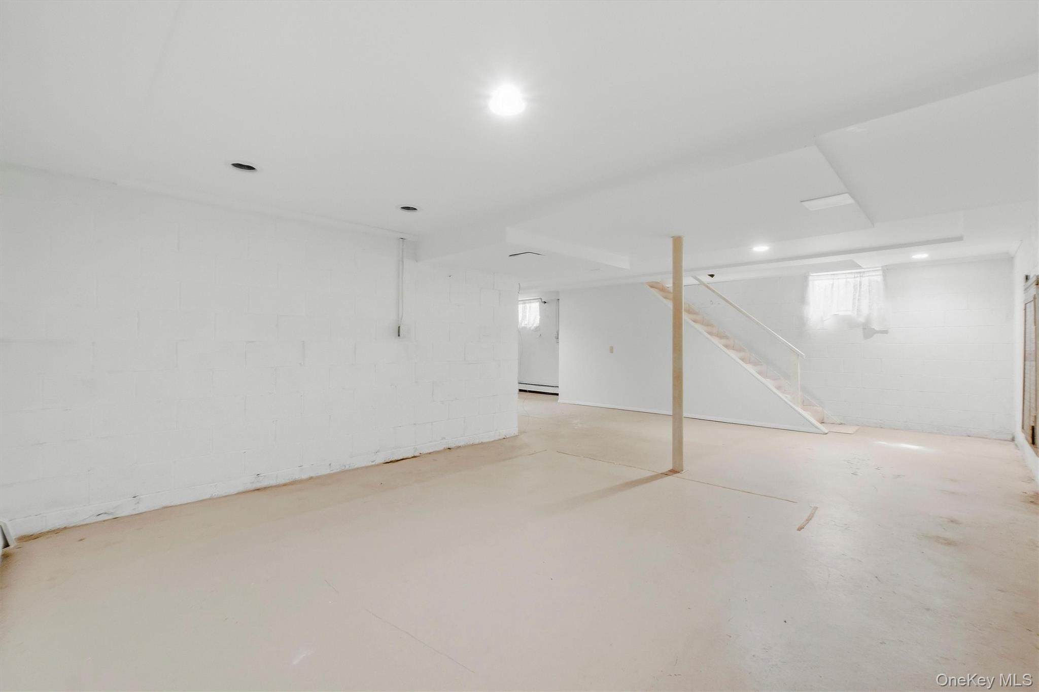 1069 Wolcott Avenue – For Sale photo 29