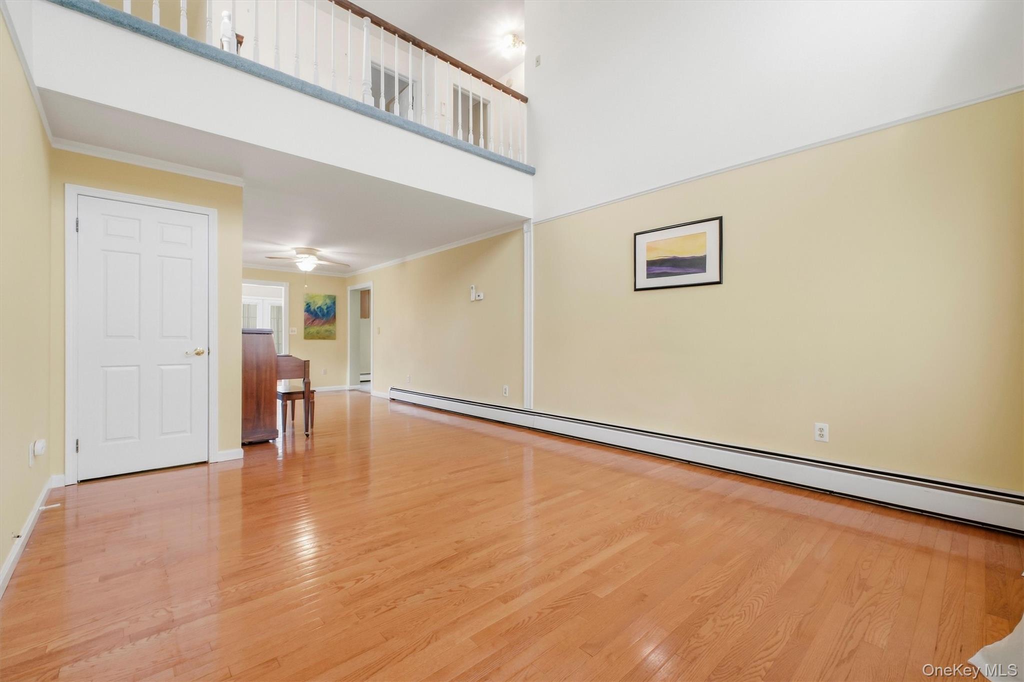 1069 Wolcott Avenue – For Sale photo 4