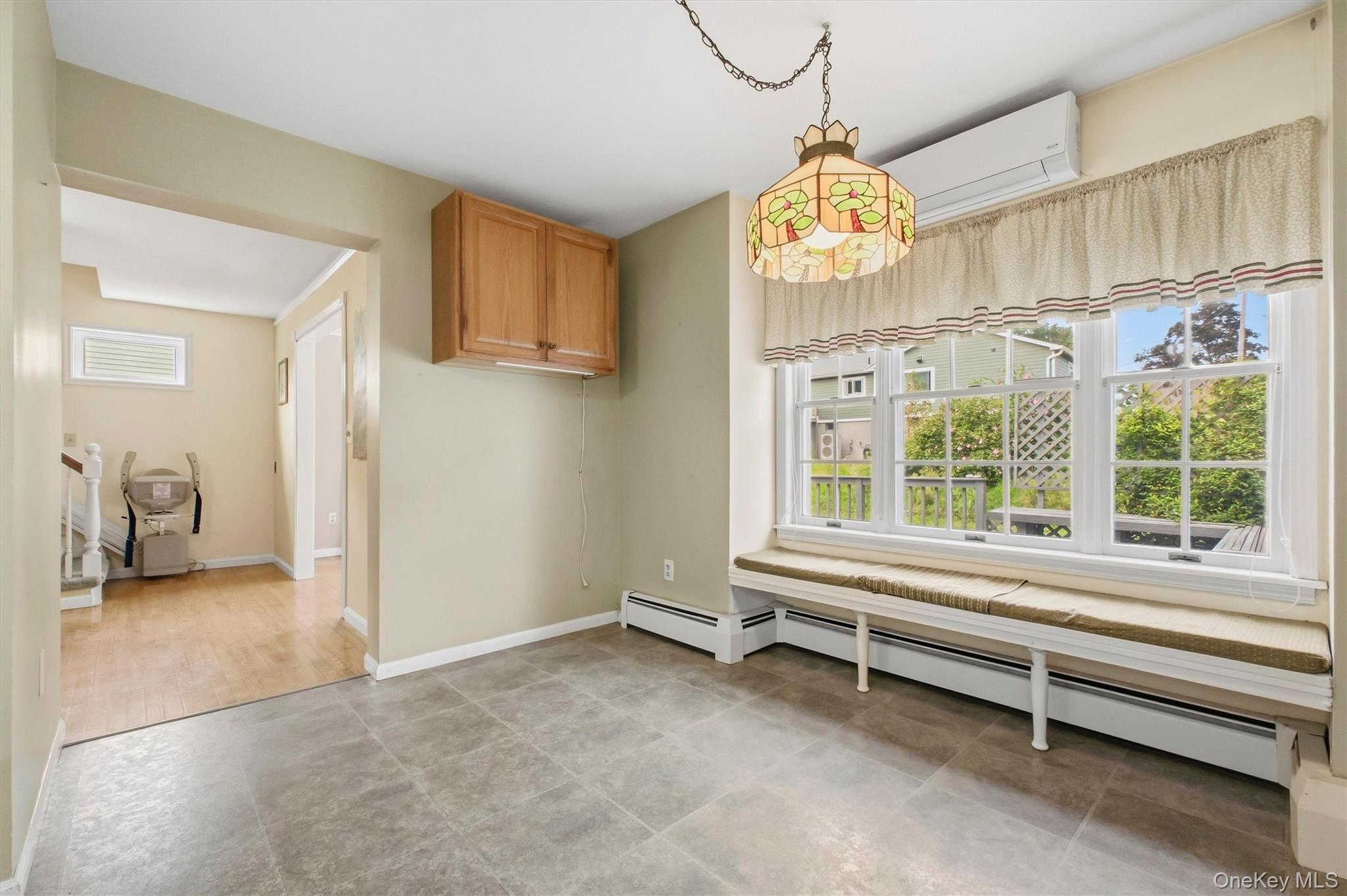 1069 Wolcott Avenue – For Sale photo 15