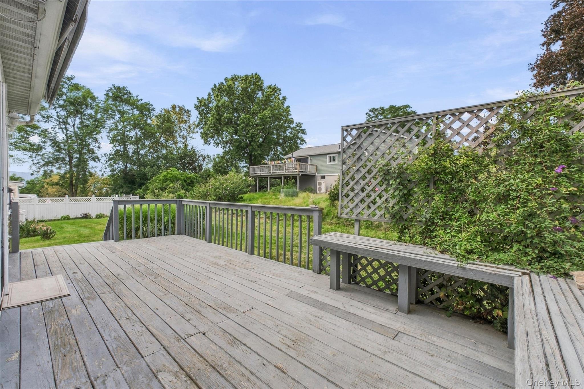 1069 Wolcott Avenue – For Sale photo 35