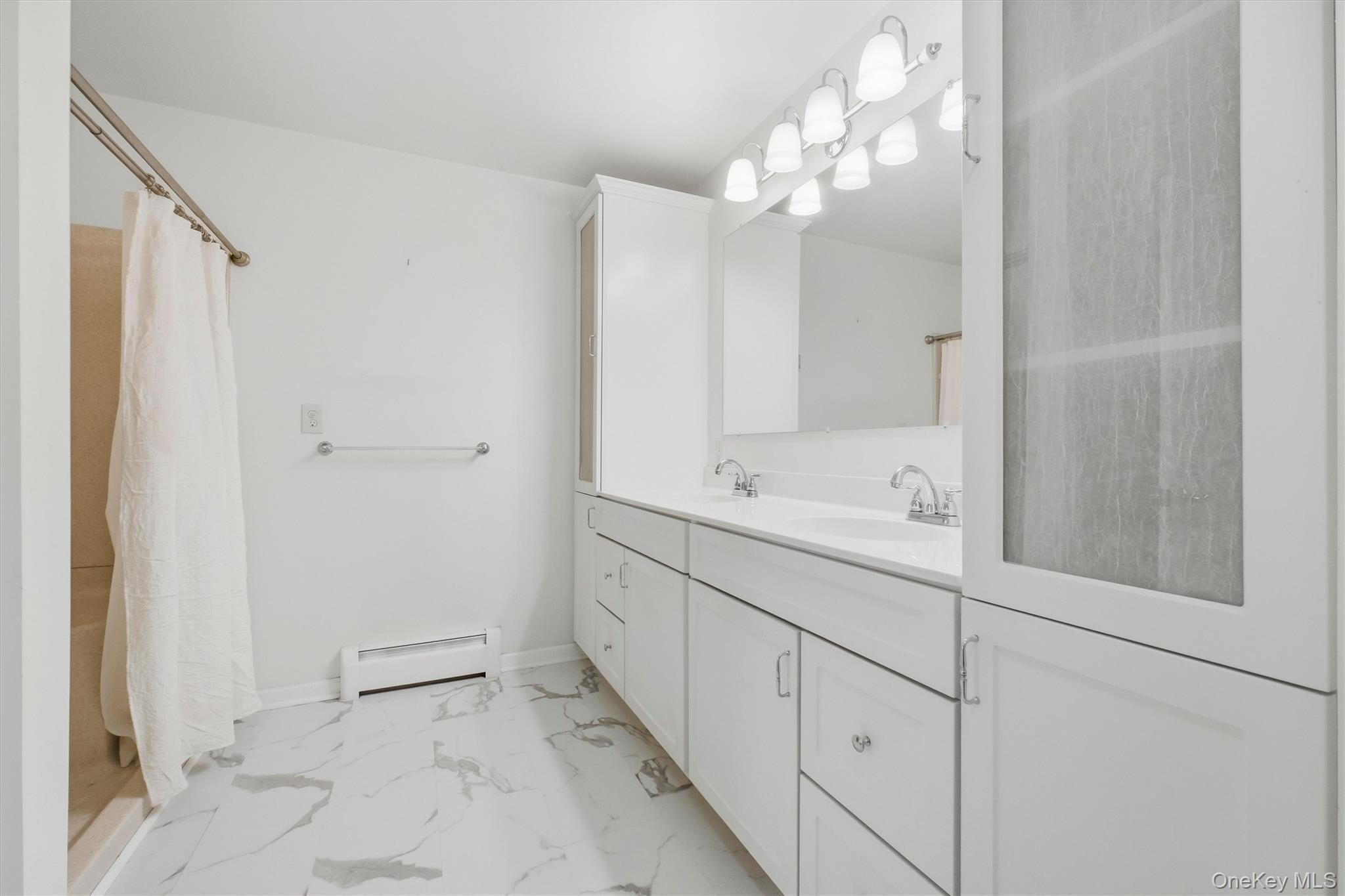 1069 Wolcott Avenue – For Sale photo 27