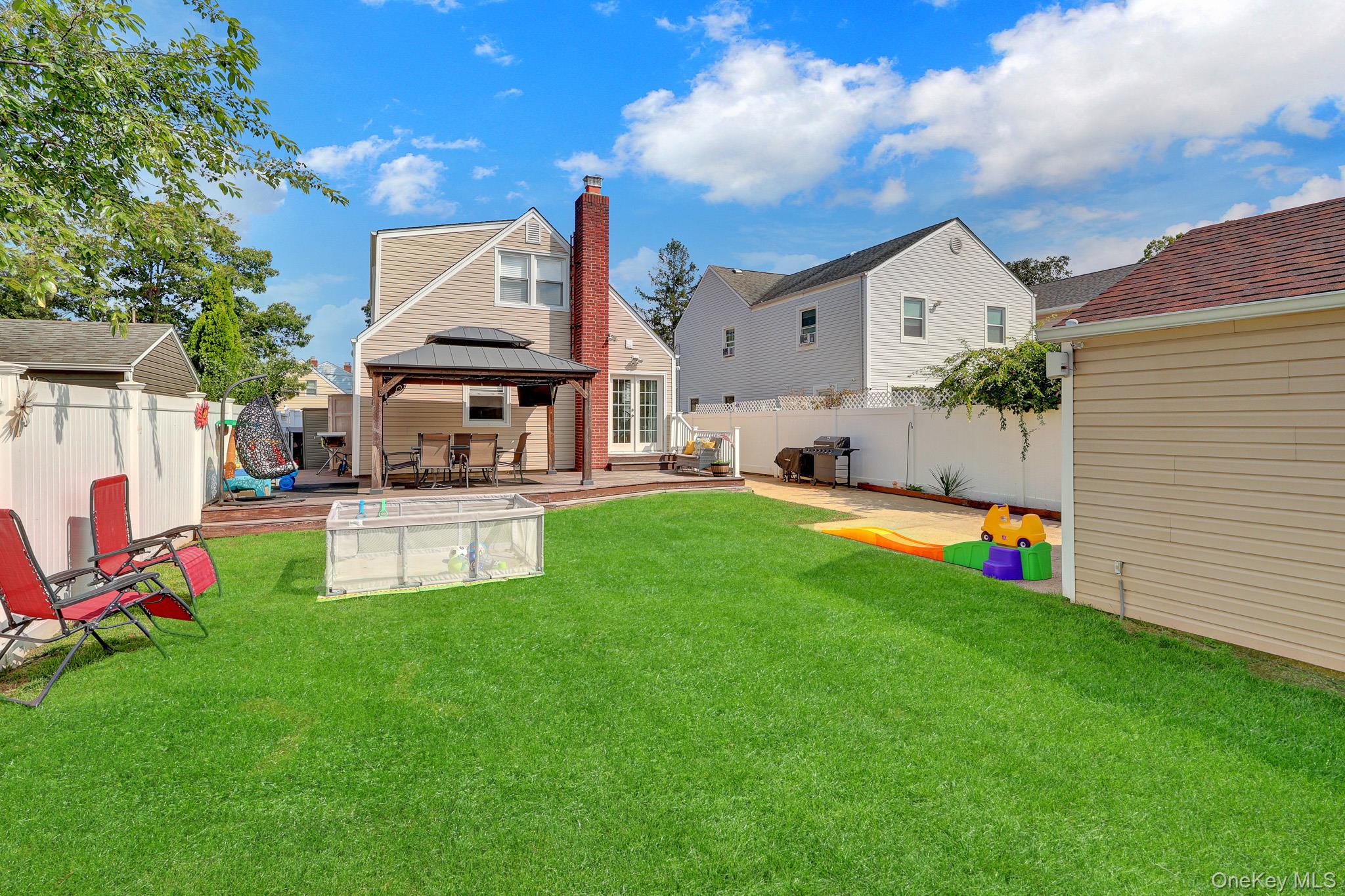 410 Clive Place – For Sale photo 29