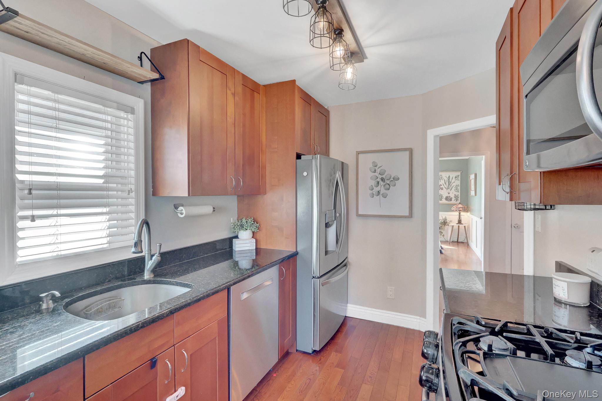 410 Clive Place – For Sale photo 11