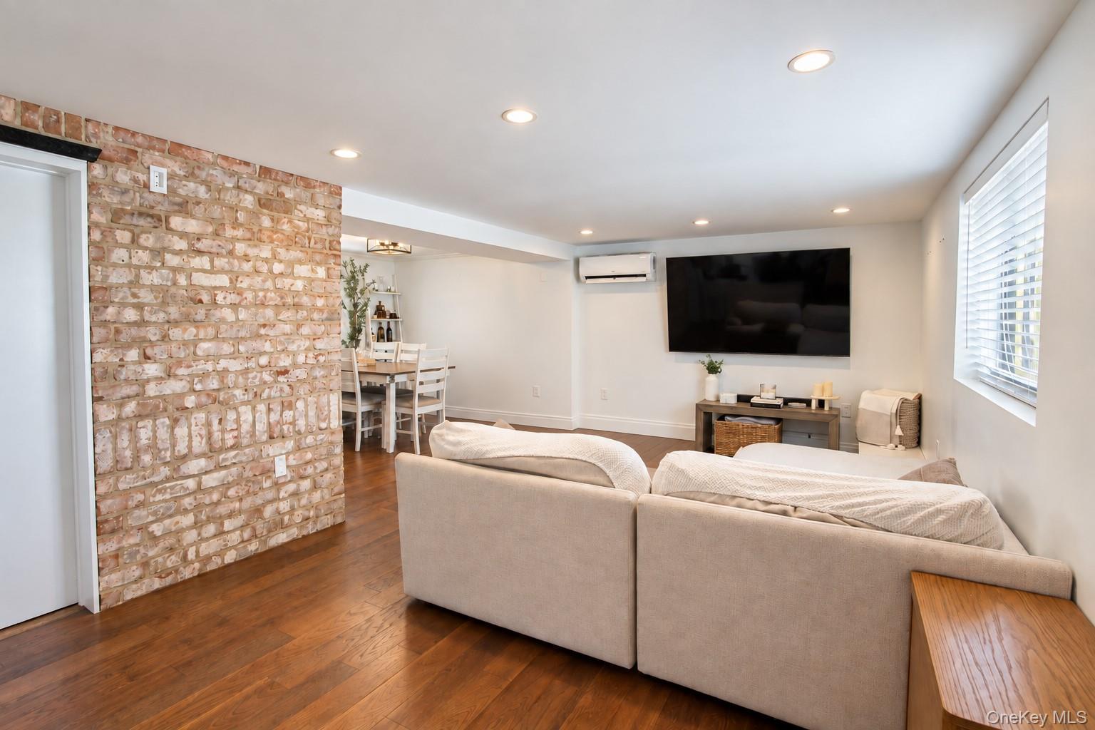 106 Pacific Boulevard – For Rent photo 6