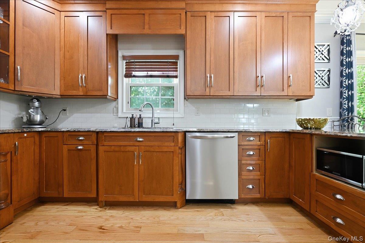 136 Oak Street – For Sale photo 13