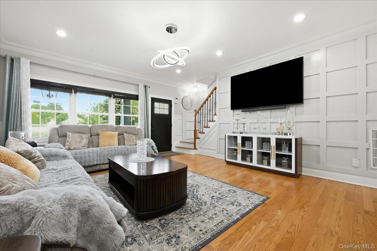 136 Oak Street – For Sale photo 5