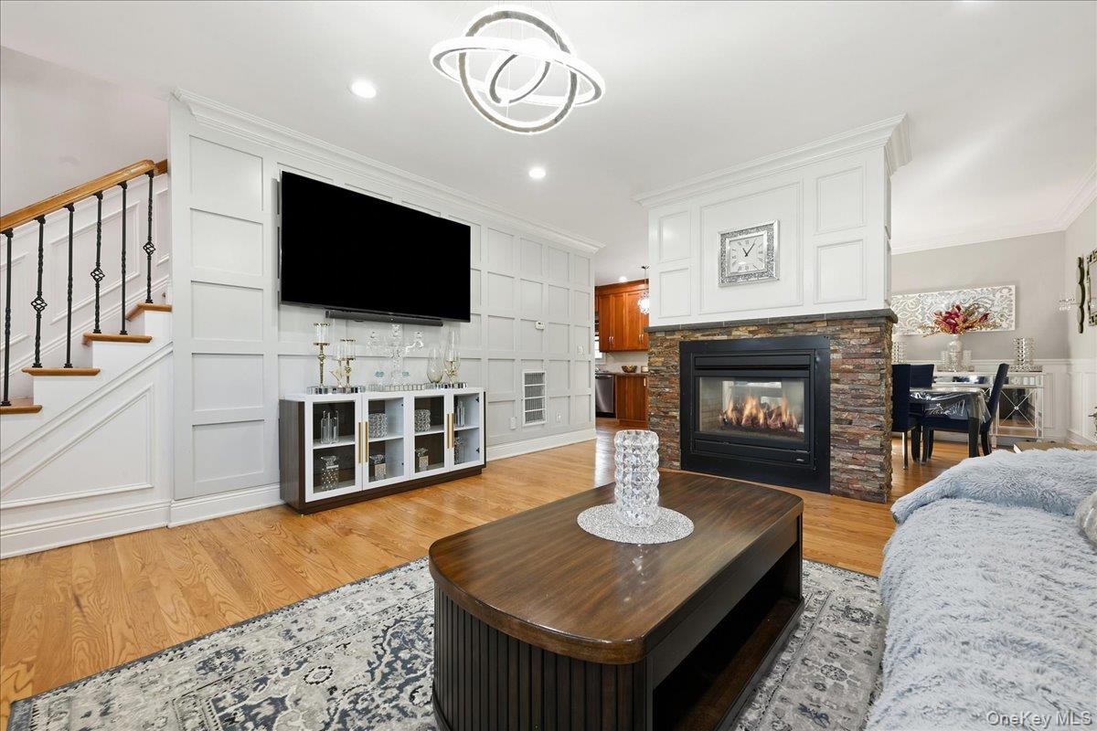 136 Oak Street – For Sale photo 4