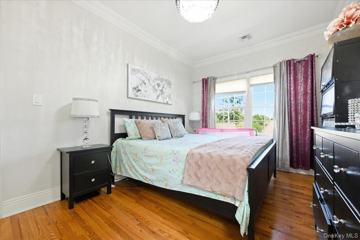 136 Oak Street – For Sale photo 20
