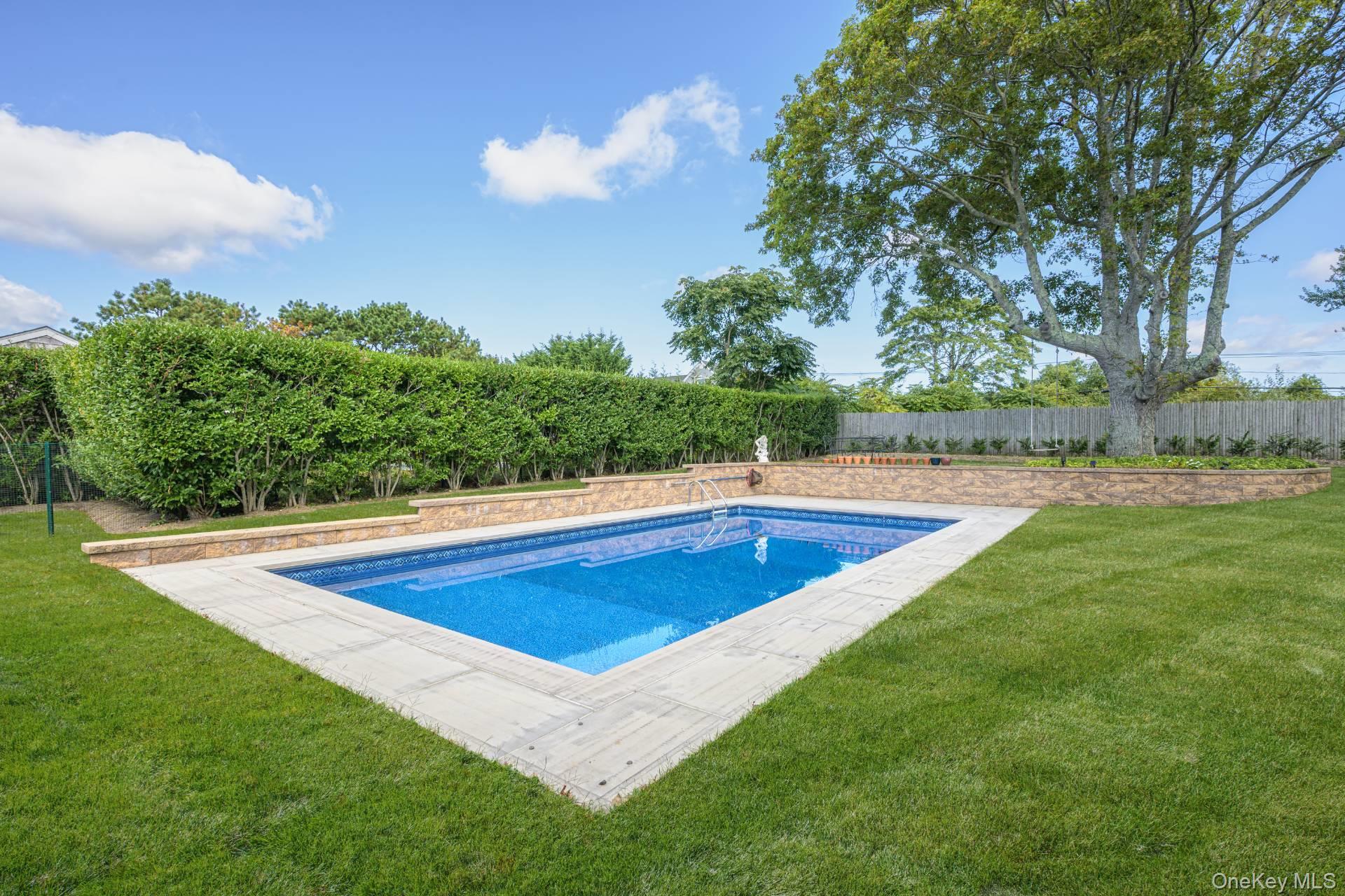 27 Landing Lane – For Sale photo 4