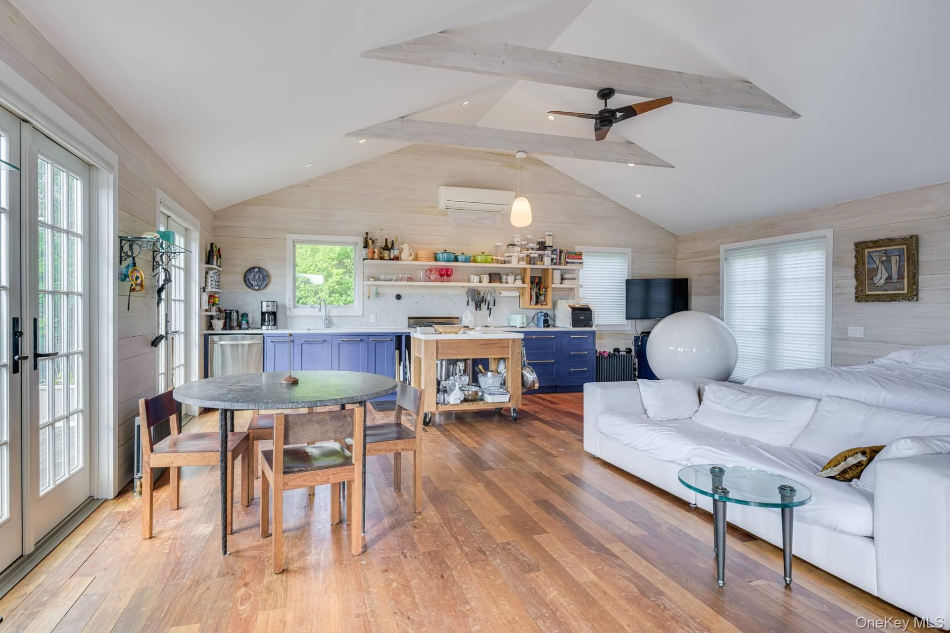 27 Landing Lane – For Sale photo 11