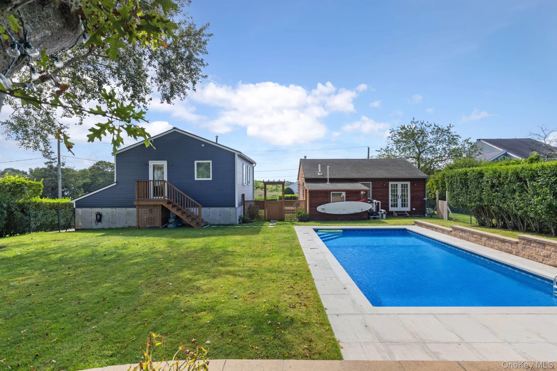 27 Landing Lane – For Sale photo 24