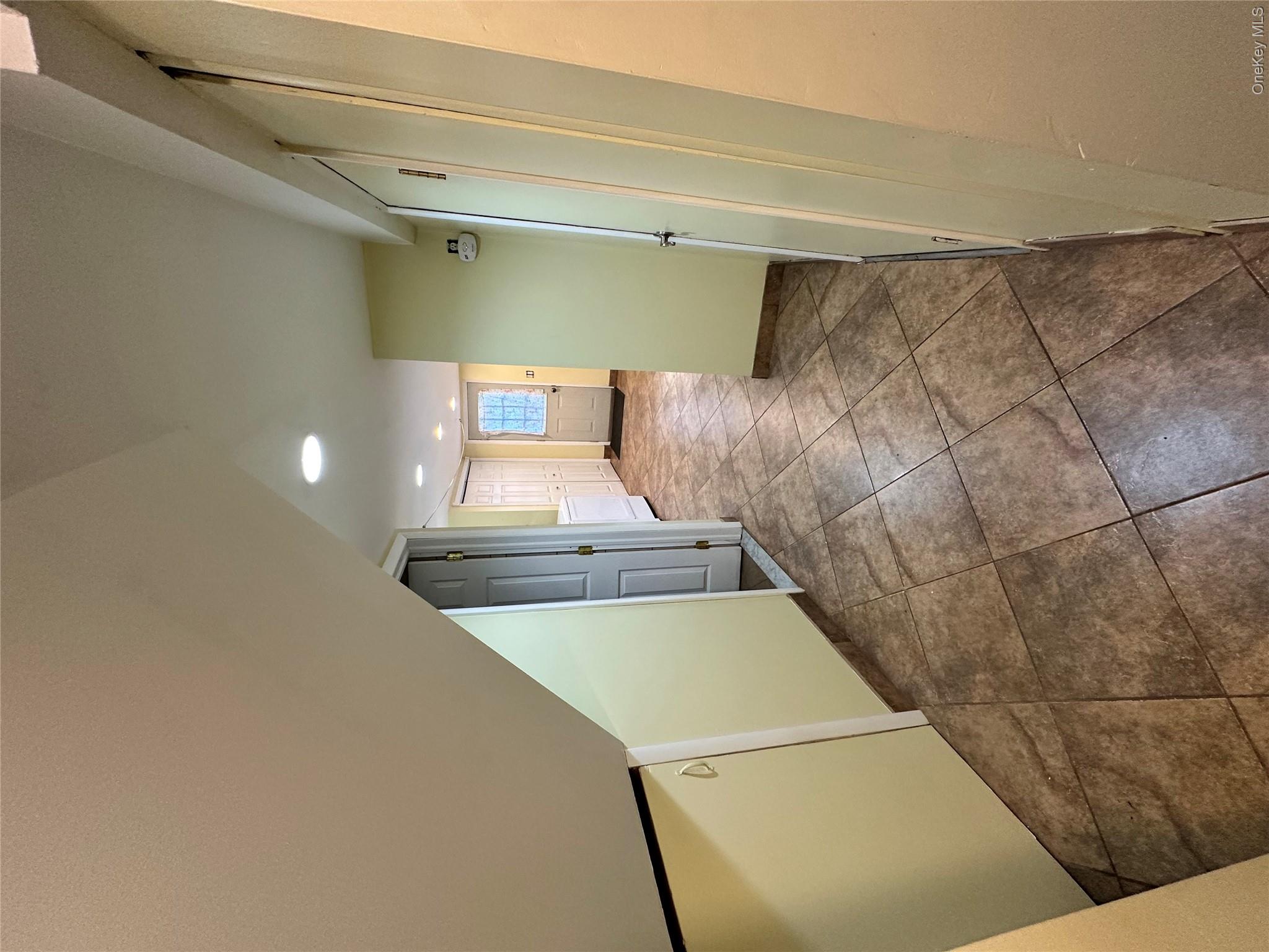 9 Elizabeth Drive – For Sale photo 22