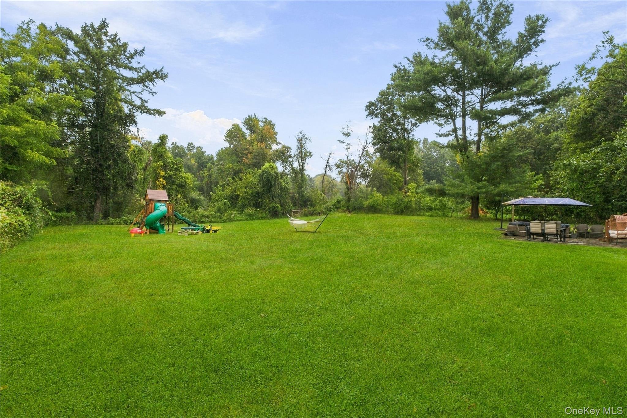 21 Pulling Road – For Sale photo 36