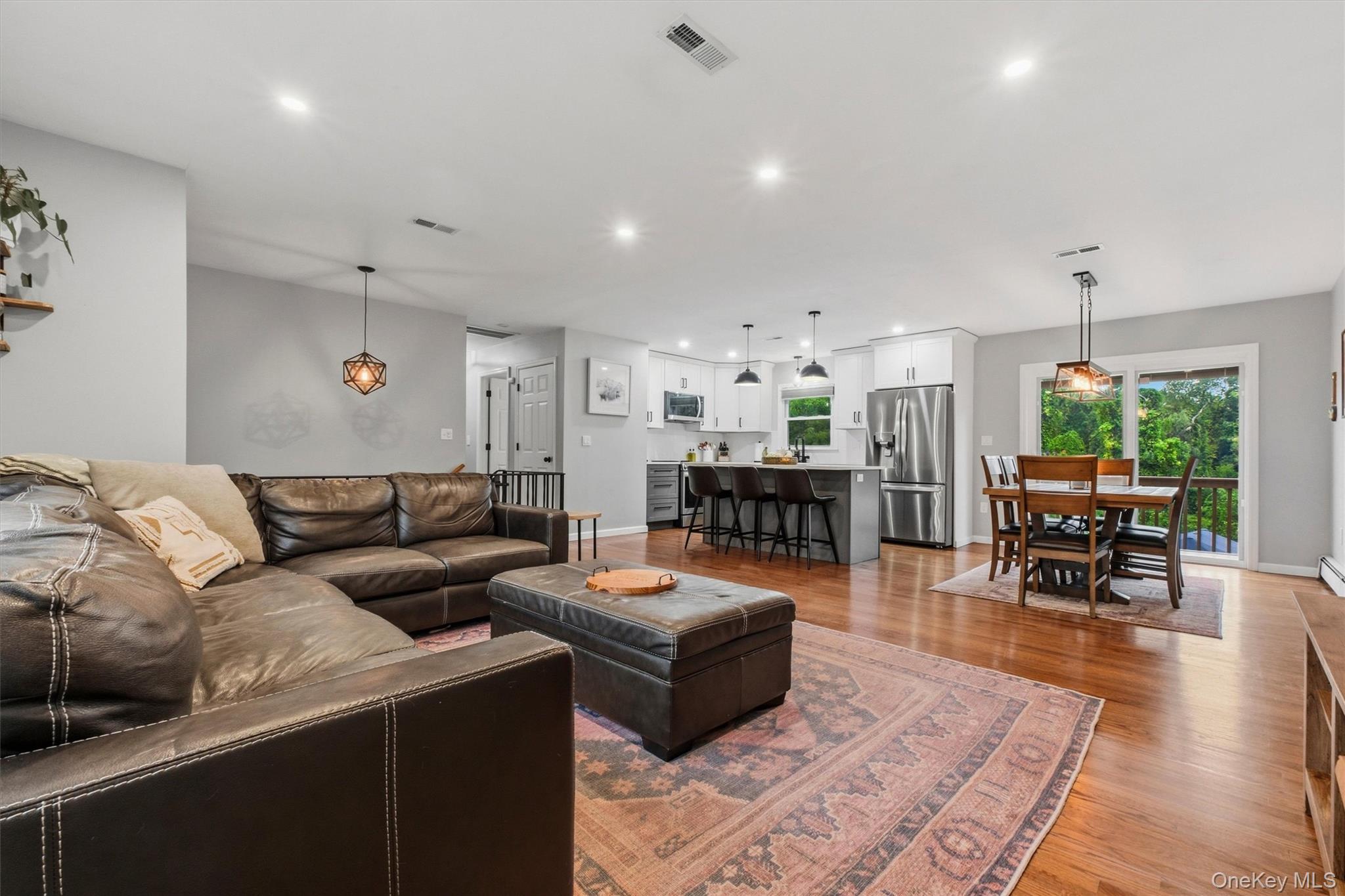 21 Pulling Road – For Sale photo 5