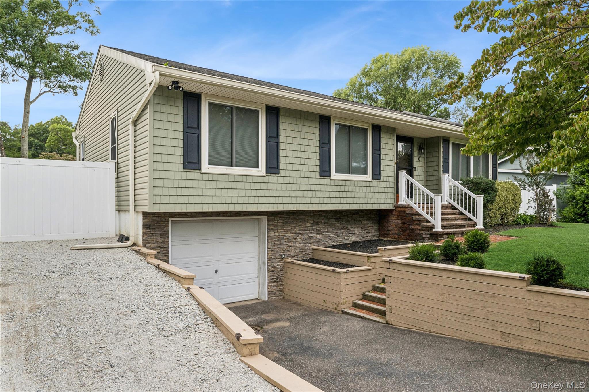6 Rosewood Road – For Sale photo 3