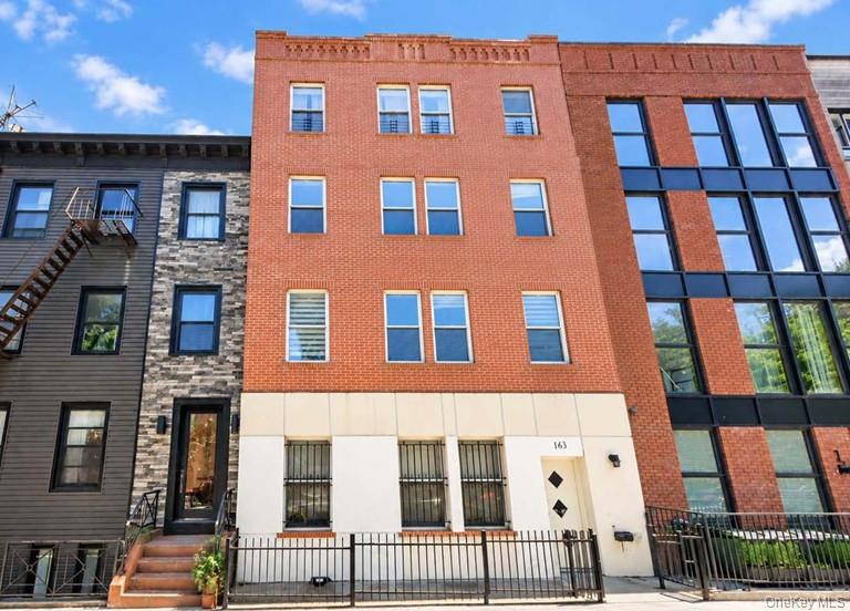 163 Taaffe Place, Unit 2