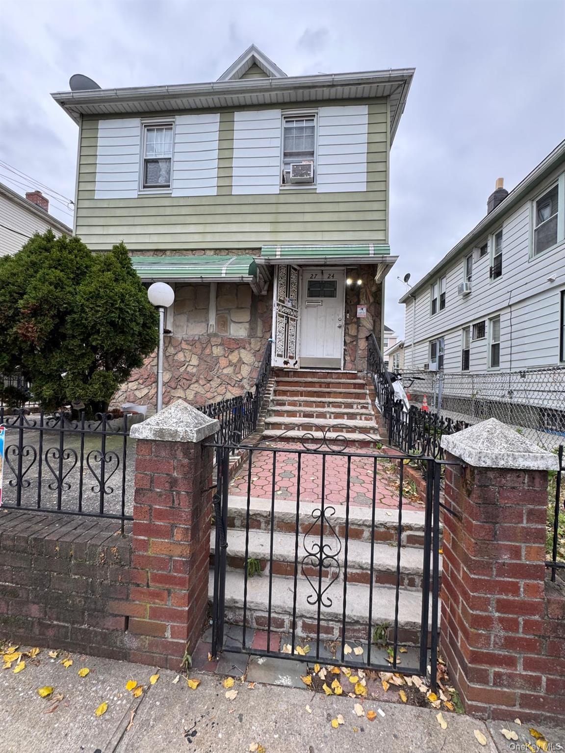 2724 Gillmore Street – For Rent
