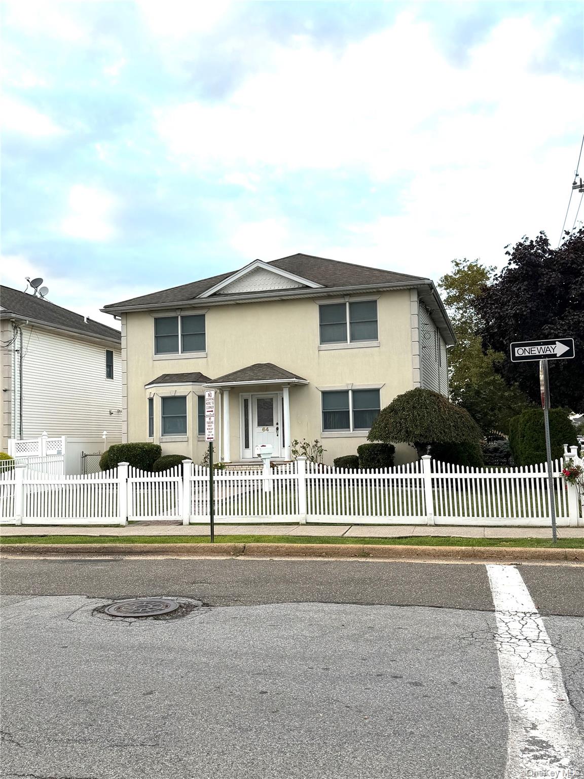 64 Cottage Place – For Sale