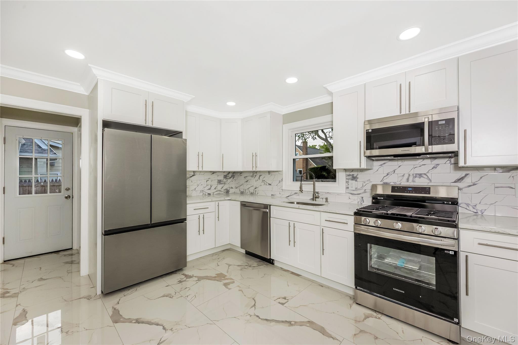 35 Park Boulevard – For Sale photo 5