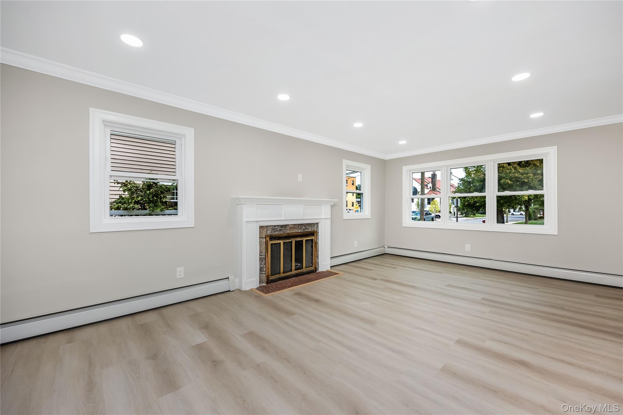 35 Park Boulevard – For Sale photo 16