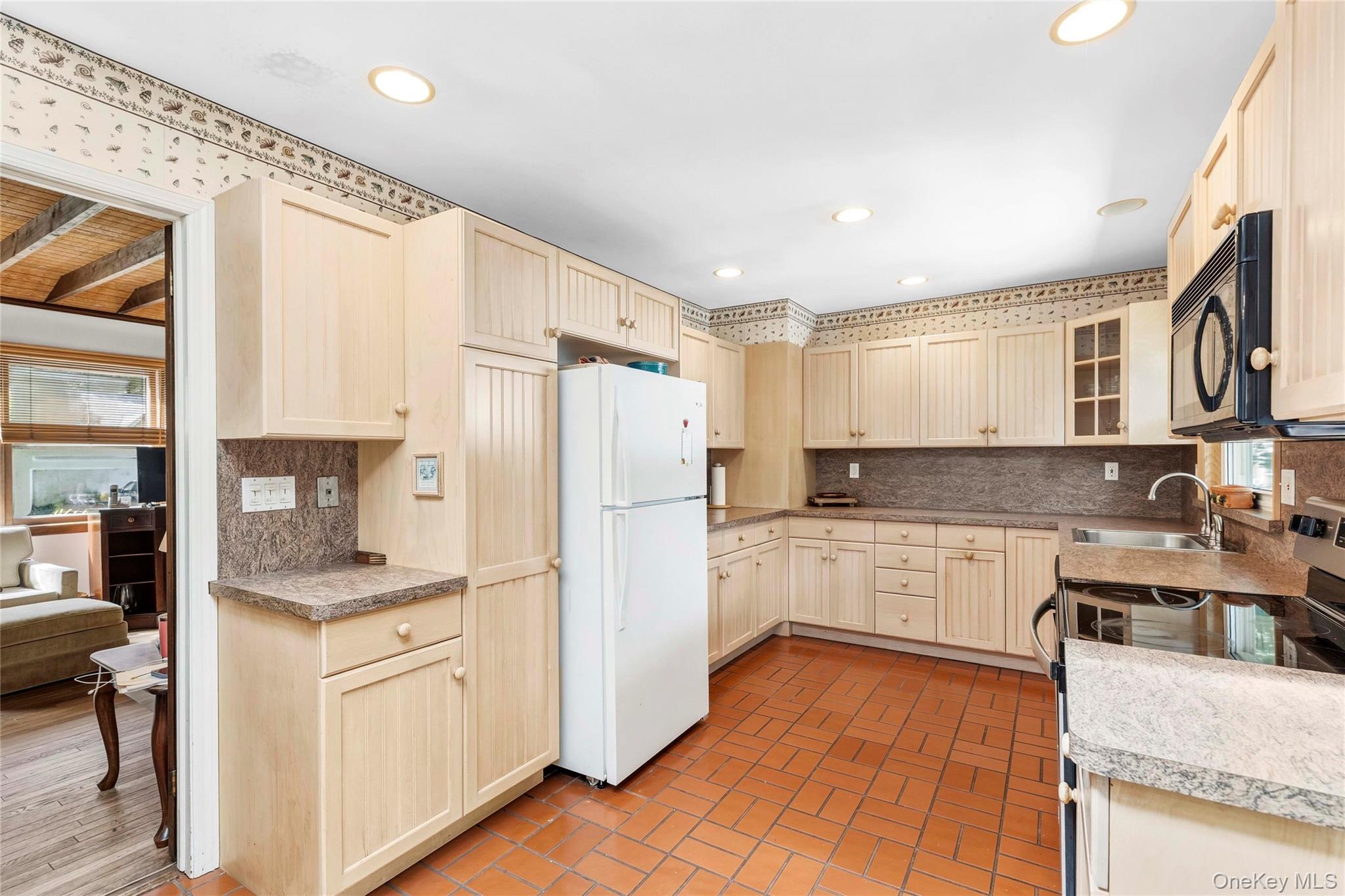 43 Ocean Avenue – For Sale photo 3