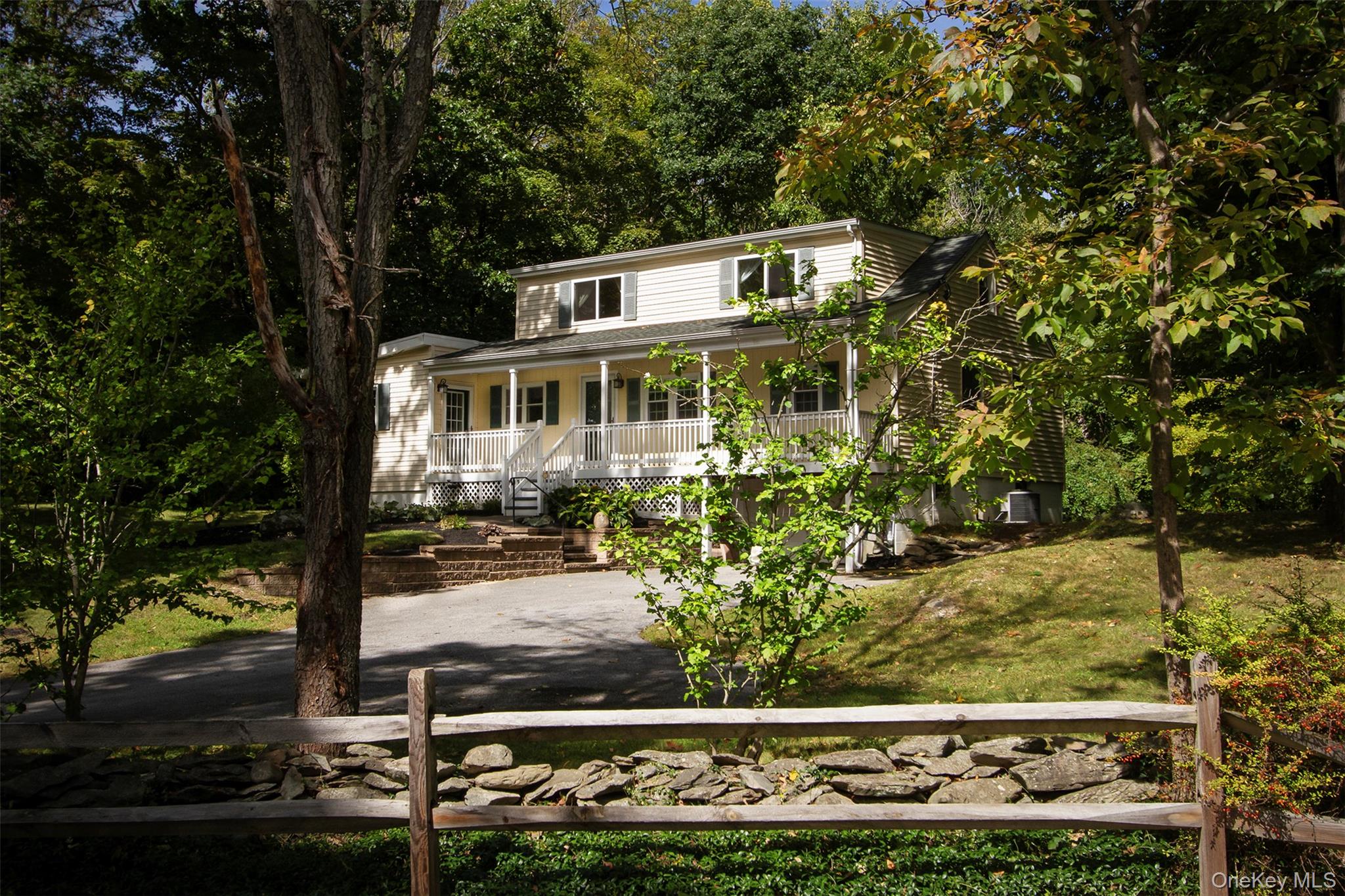 9 Horns Park Road – For Sale