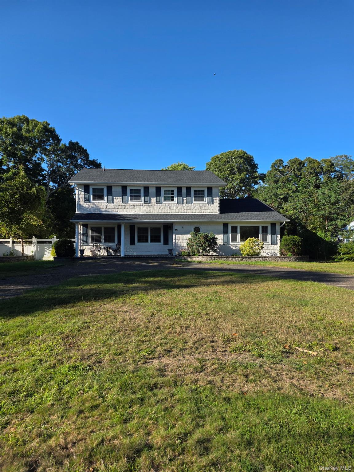 343 Mohawk Place – For Sale photo 4
