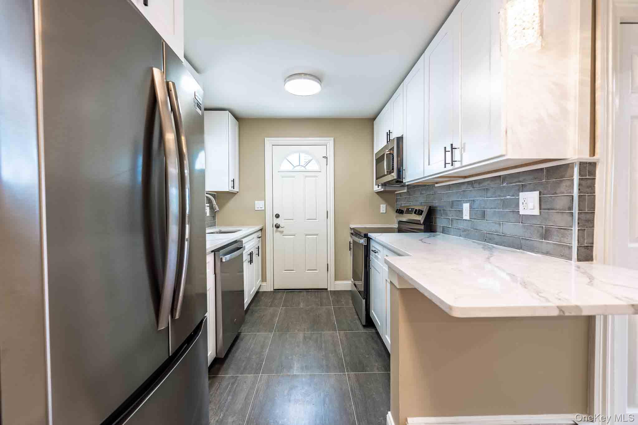 27 Park Lane – For Sale photo 4