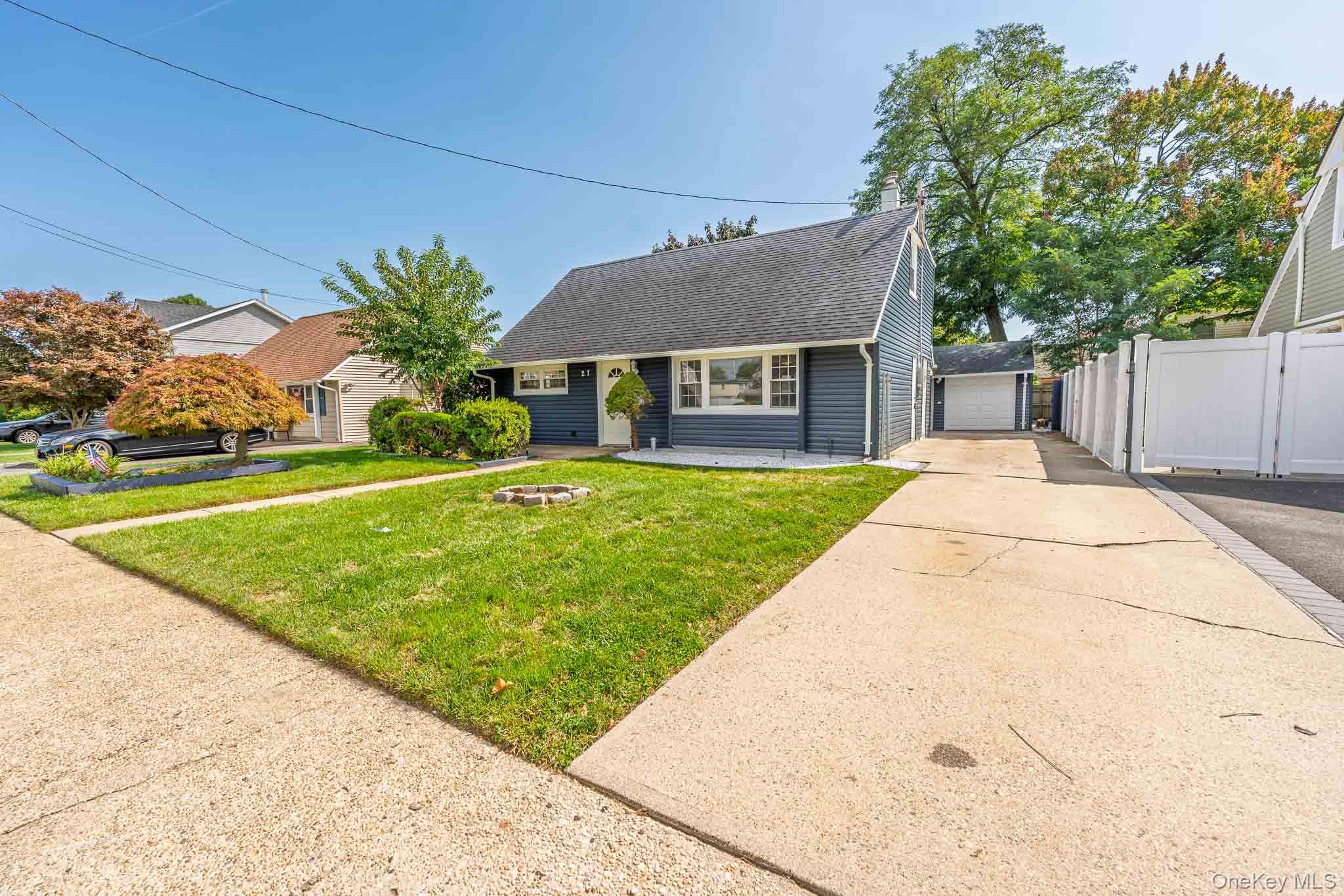 27 Park Lane – For Sale photo 3