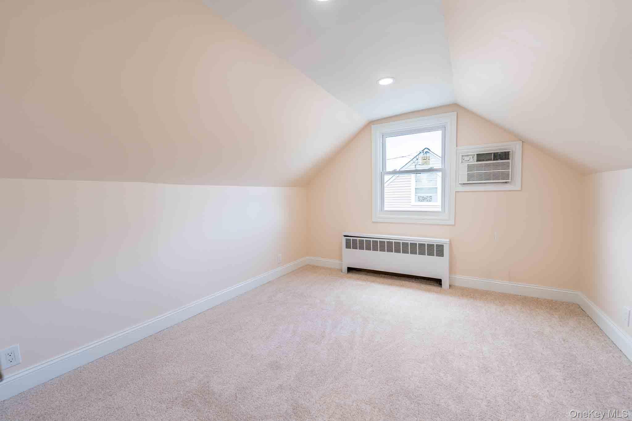 27 Park Lane – For Sale photo 16