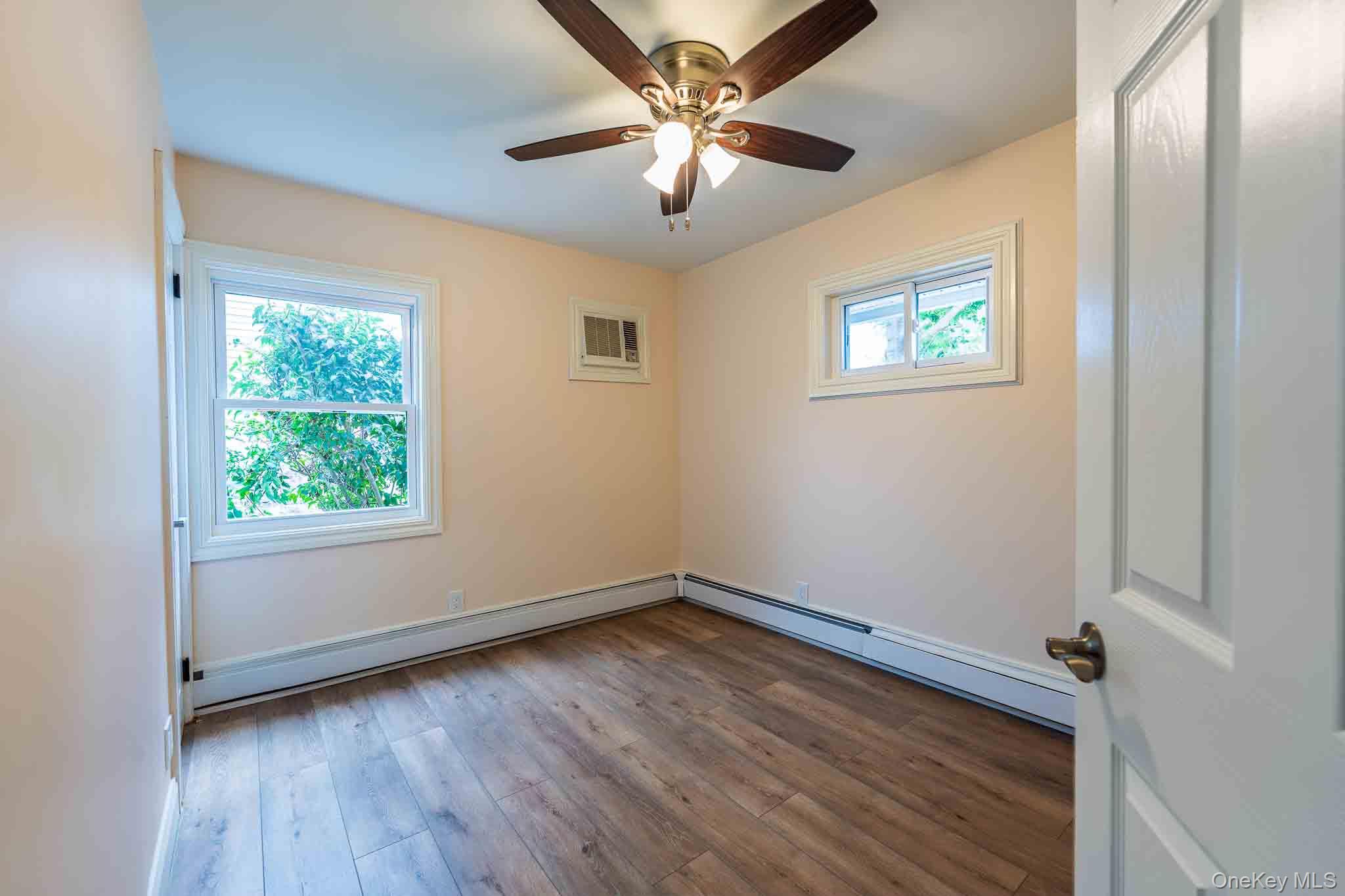 27 Park Lane – For Sale photo 14