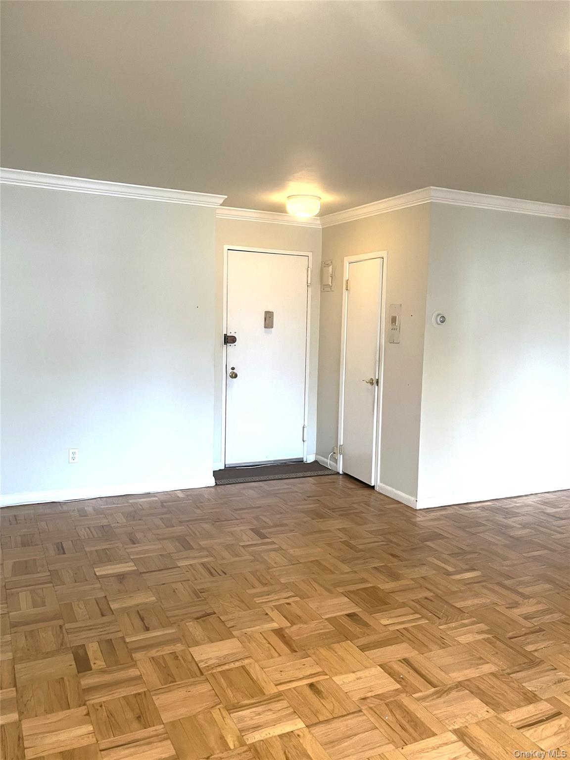 40 Daley Place, Unit 127 photo 2