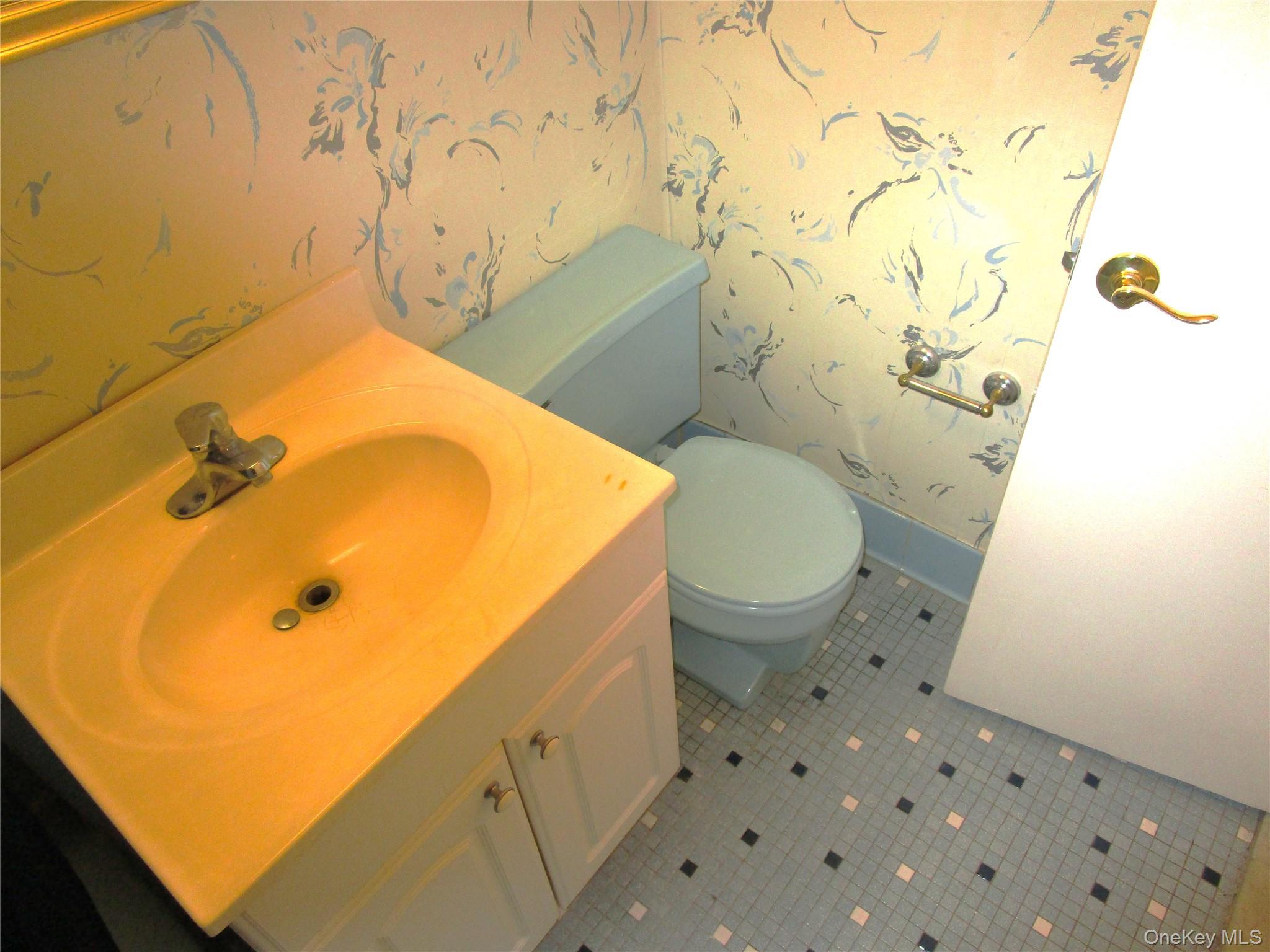 40 Daley Place, Unit 127 photo 18