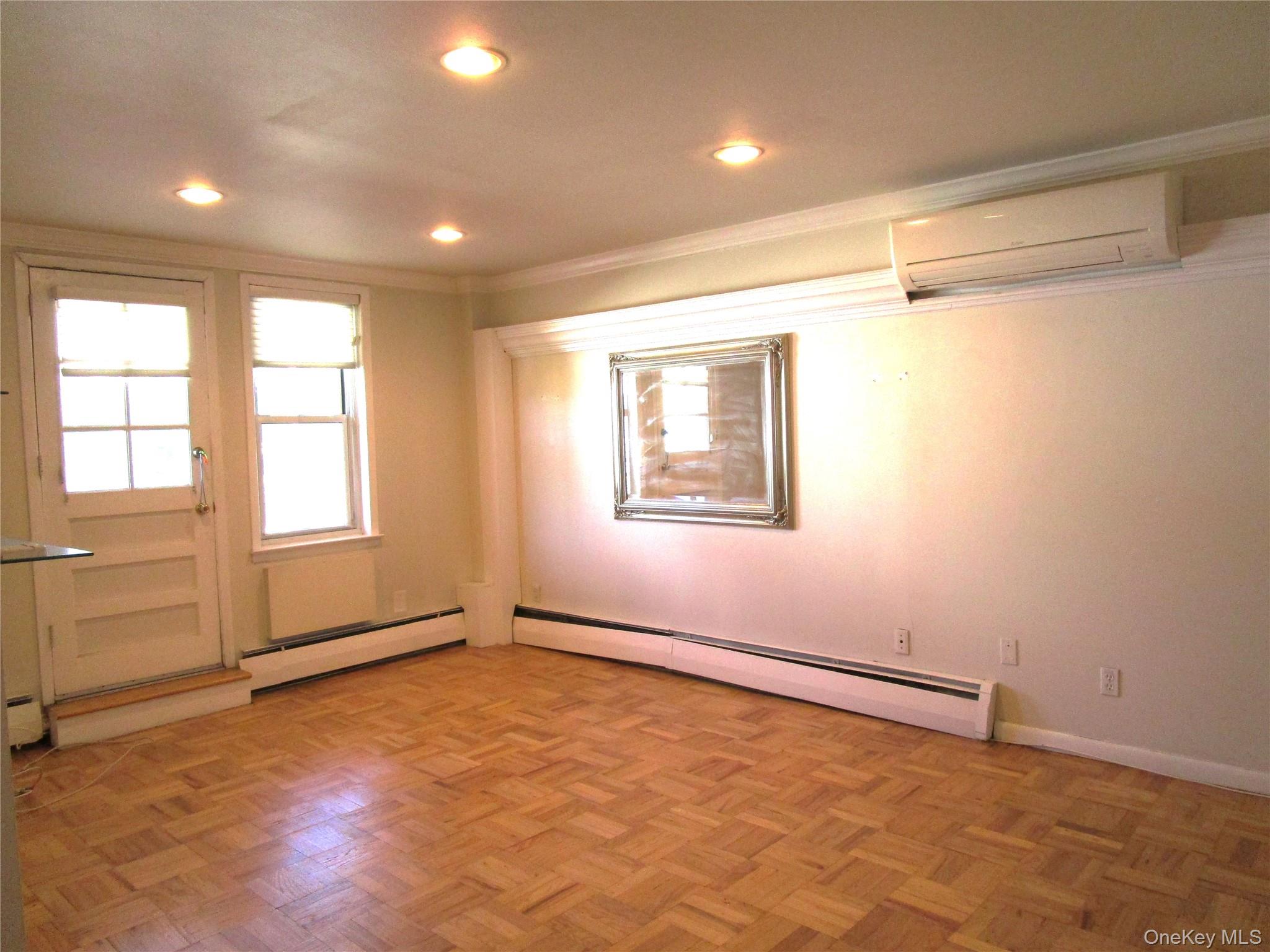 40 Daley Place, Unit 127 photo 11