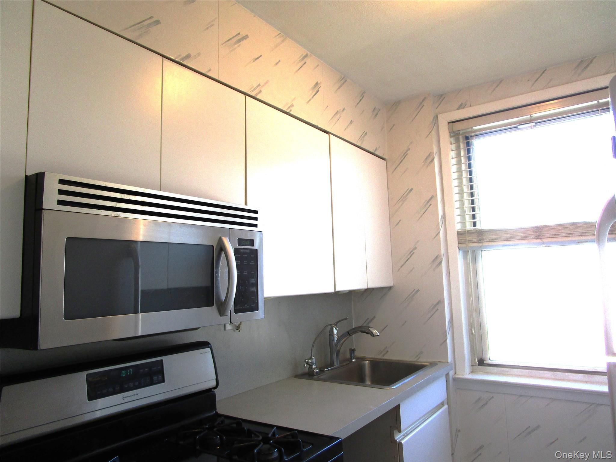 40 Daley Place, Unit 127 photo 13