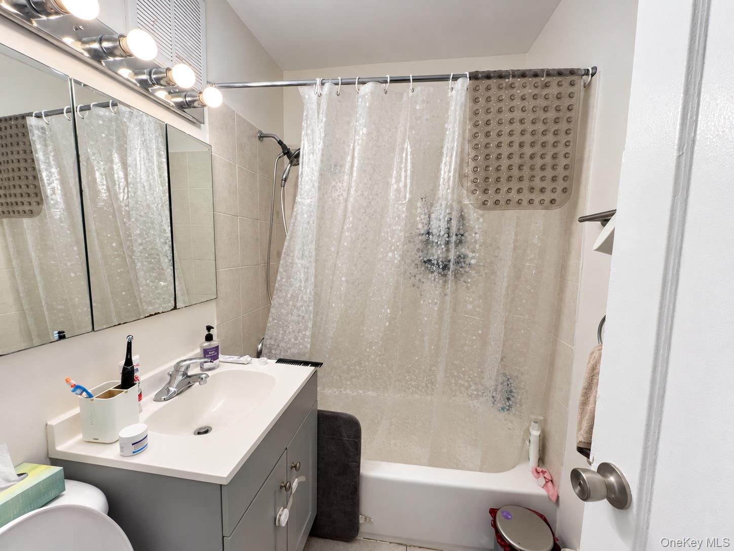 7012 141st Street – For Sale photo 12