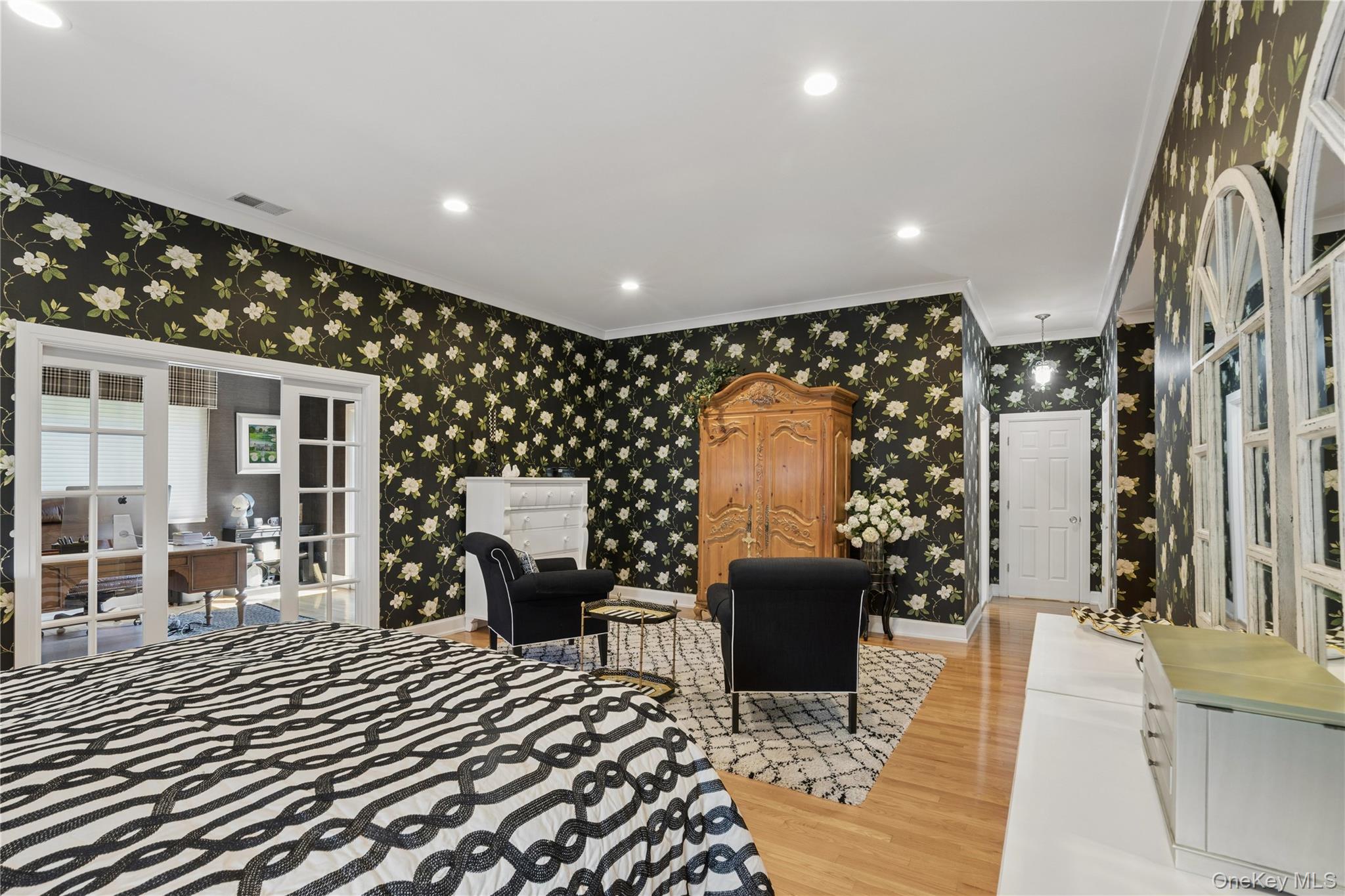 14 Esmond Avenue – For Sale photo 26